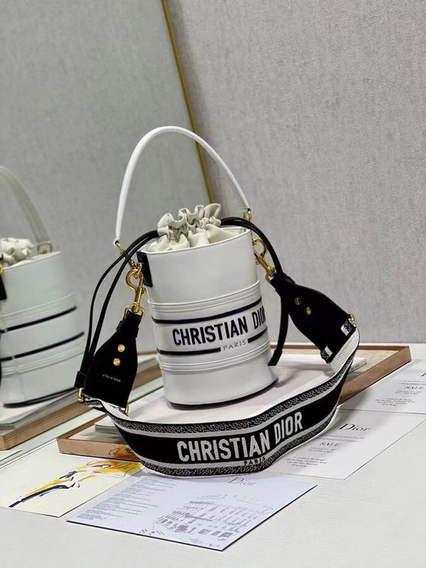 MC-Christian Dior-1113