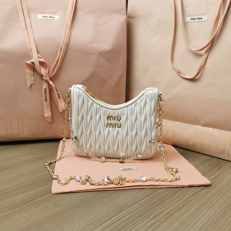 MC-Miu Miu-154