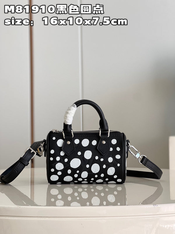 MC-LV-Bags-1269