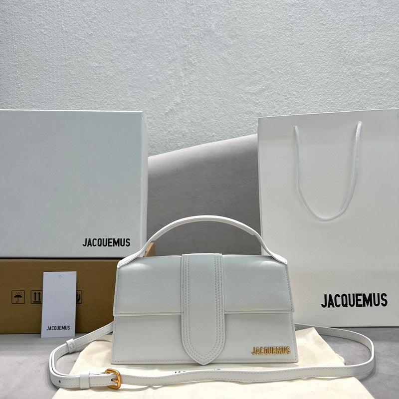 MC-JACQUEMUS-090