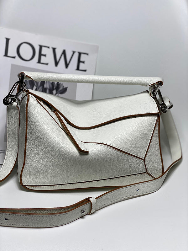 MC-Loewe-326