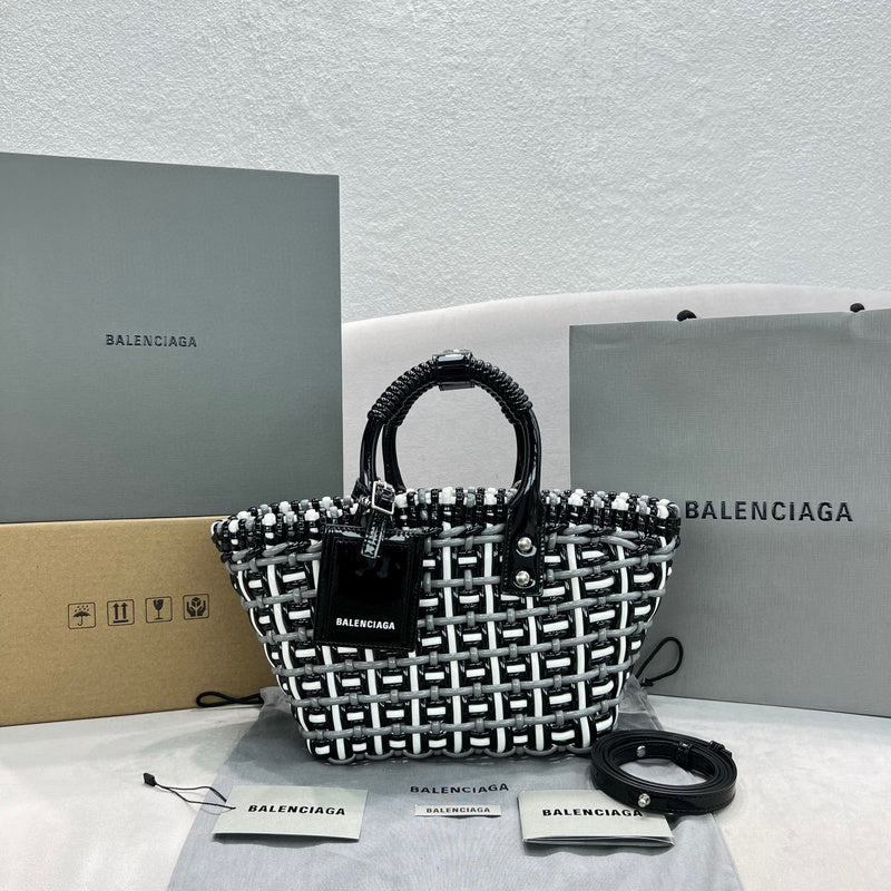 MC-Balenciaga-552