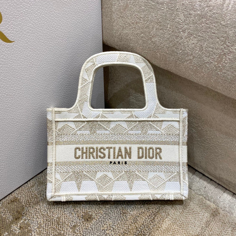 MC-Christian Dior-1195