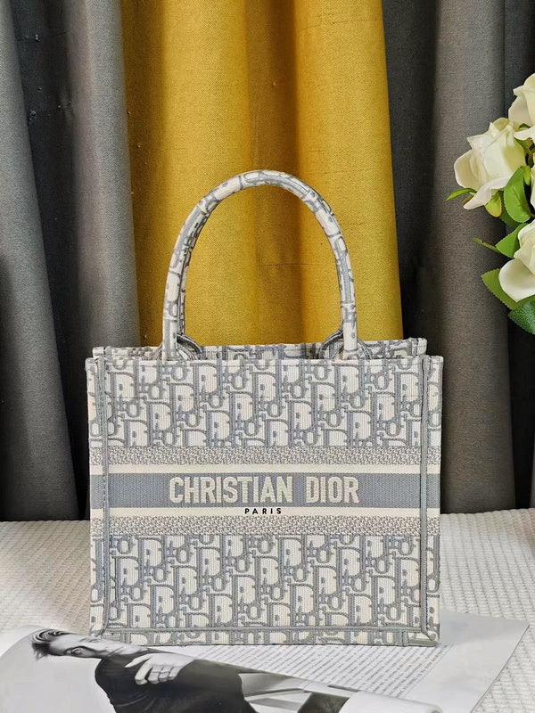 MC-Christian Dior-1215