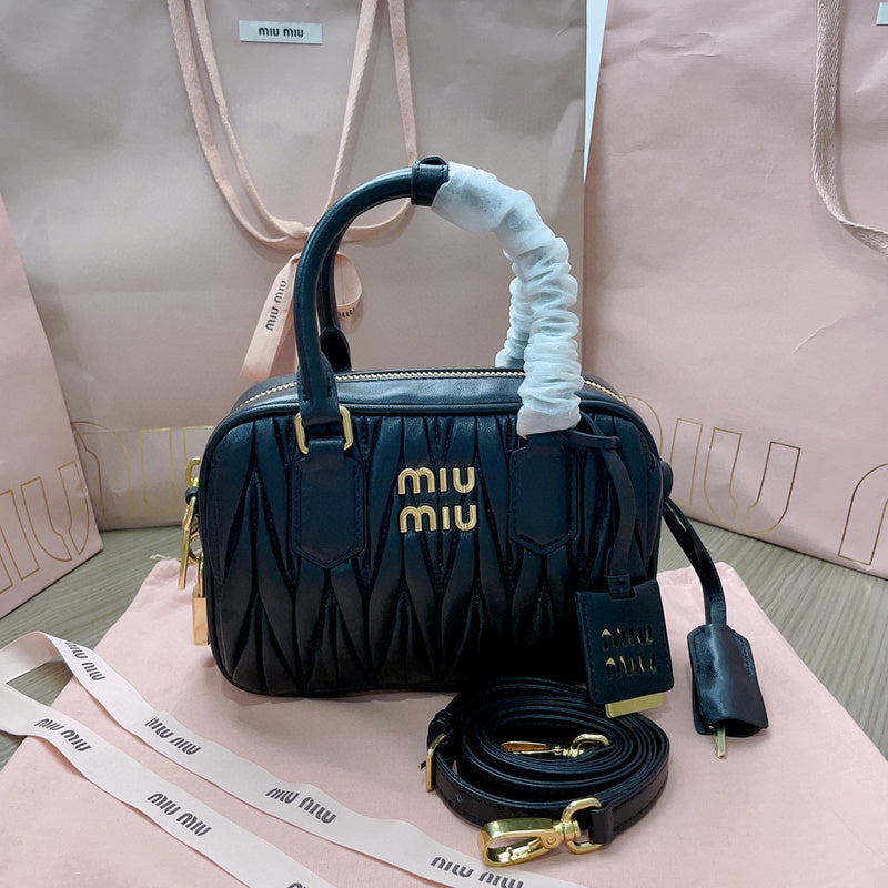 MC-Miu Miu-164