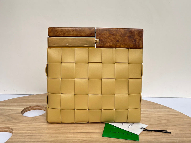 MC-Bottega Veneta-750