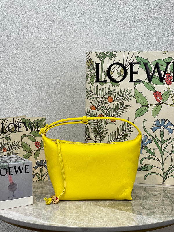 MC-Loewe-348
