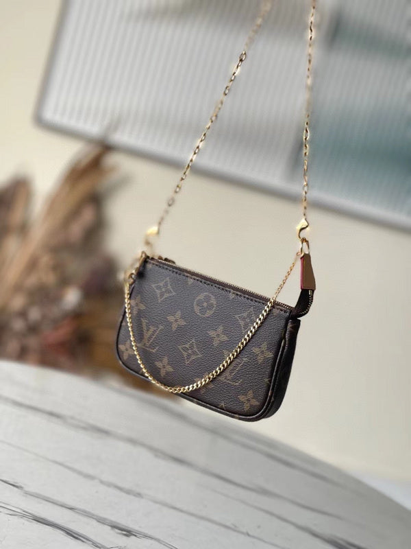 MC-LV-Bags-1358