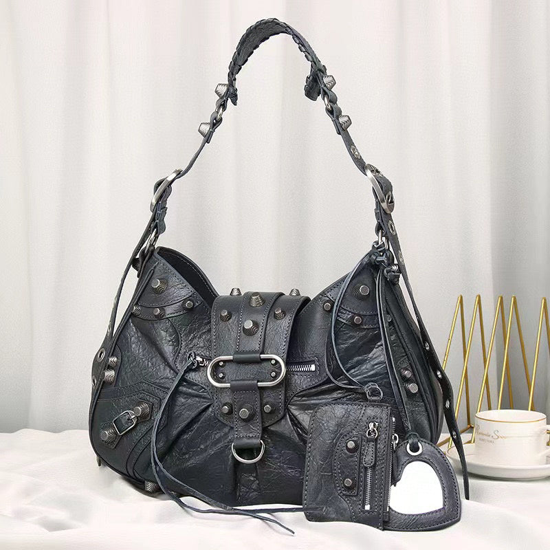 MC-Balenciaga-589