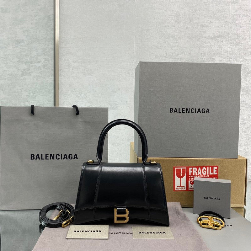 MC-Balenciaga-598