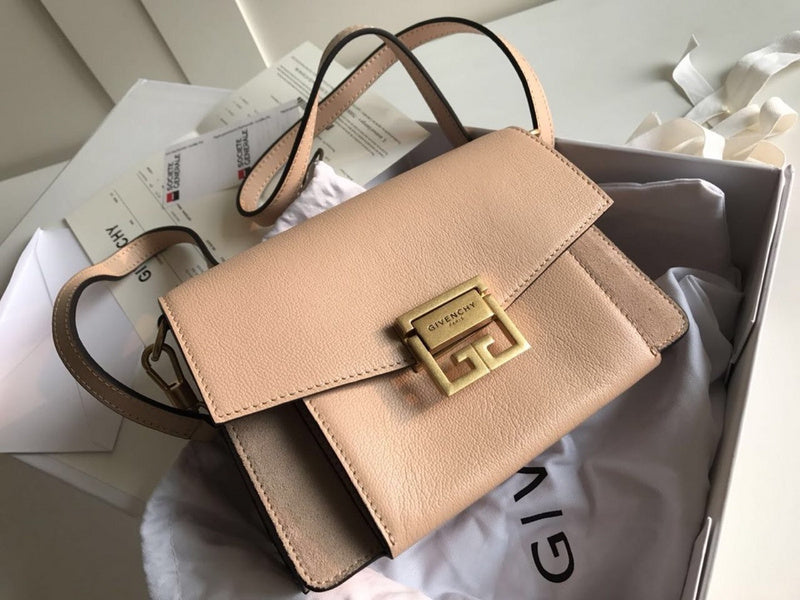 MC-GIVENCHY-177