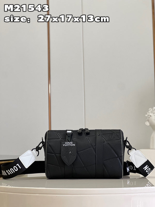 MC-LV-Bags-1426