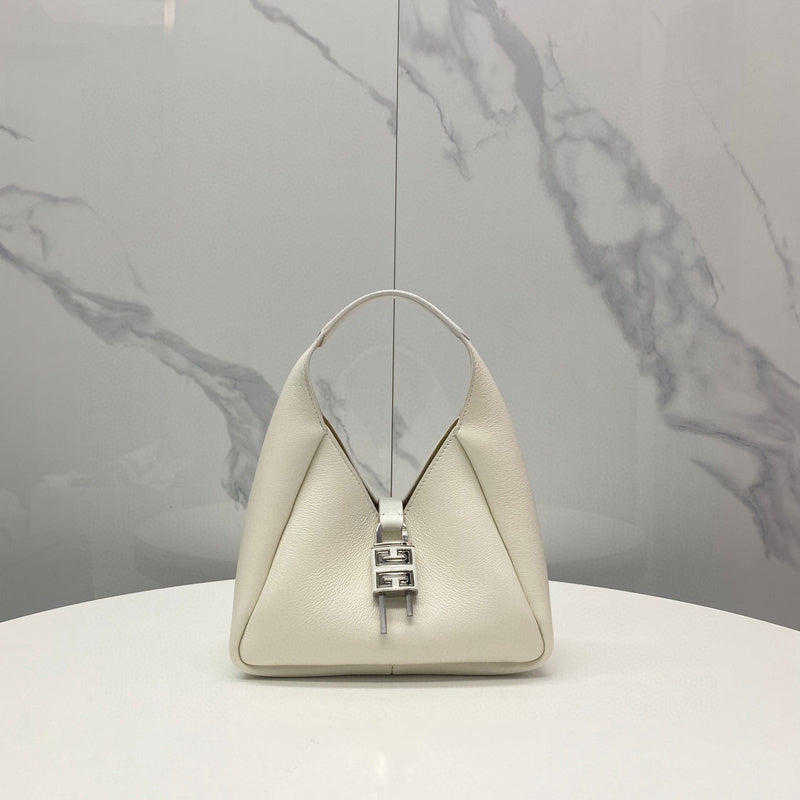 MC-GIVENCHY-180