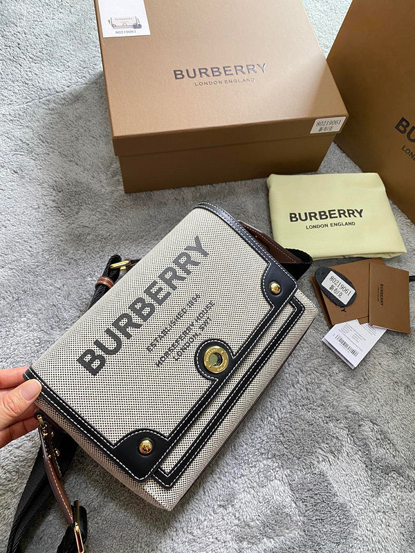 MC-Burberry-206