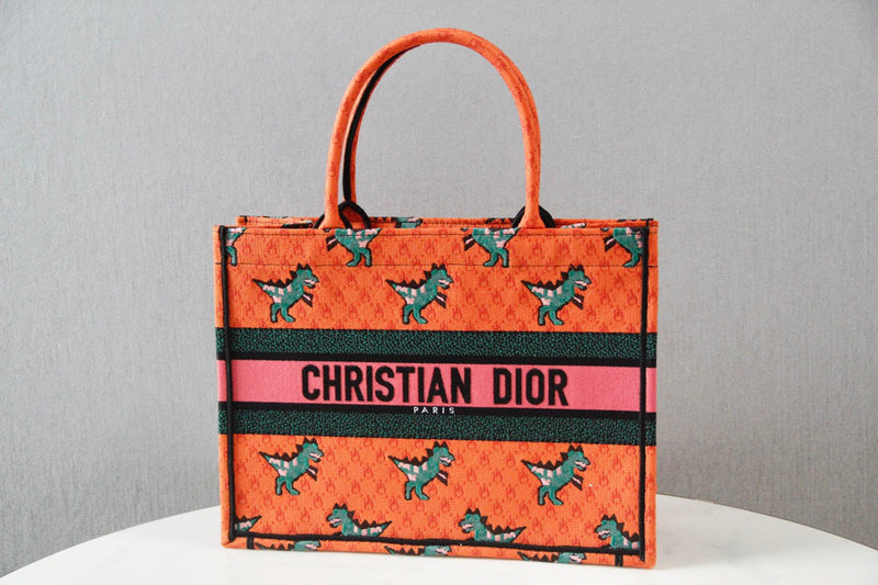 MC-Christian Dior-1330