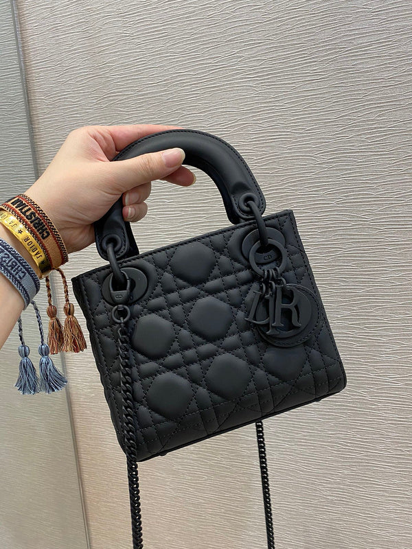 MC-Christian Dior-1334