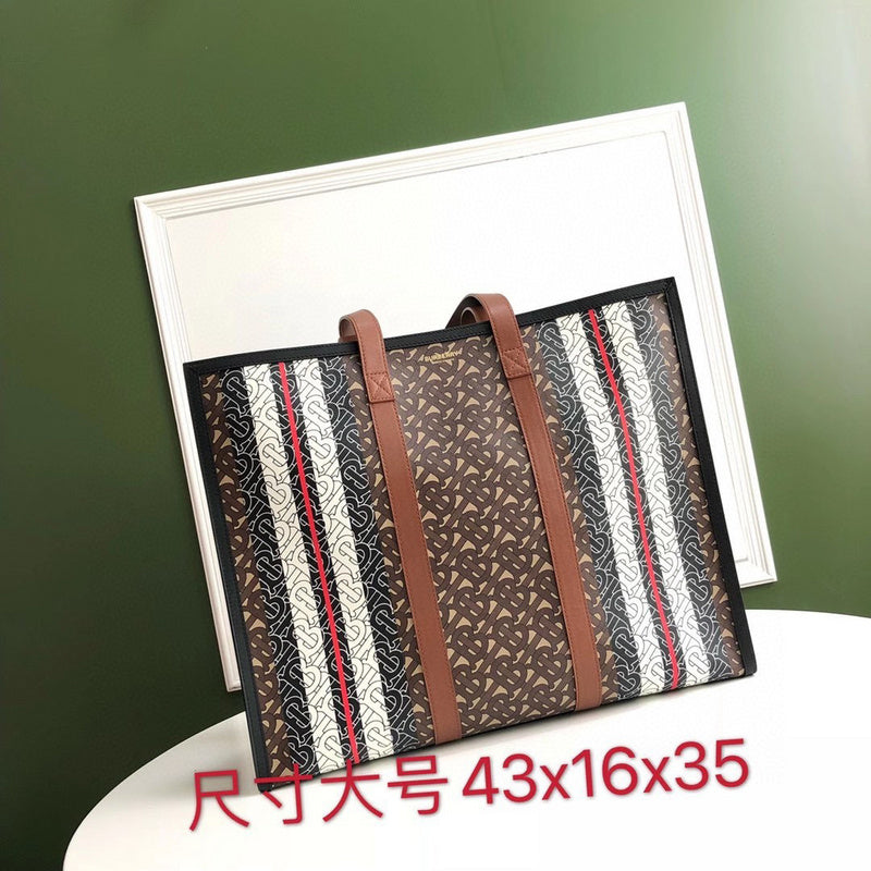 MC-Burberry-209