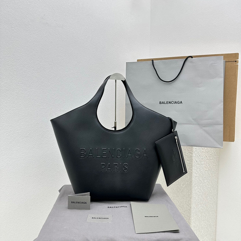 MC-Balenciaga-622