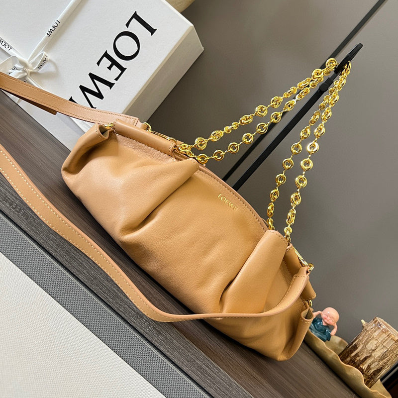 MC-Loewe-382