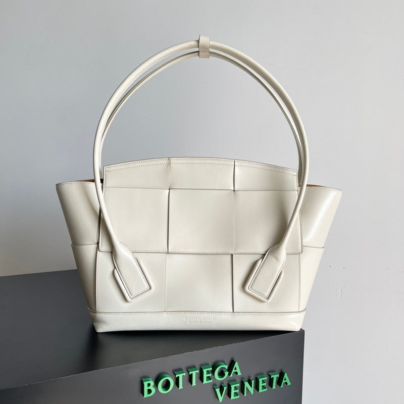 MC-Bottega Veneta-842