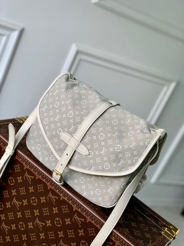 MC-LV-Bags-1517