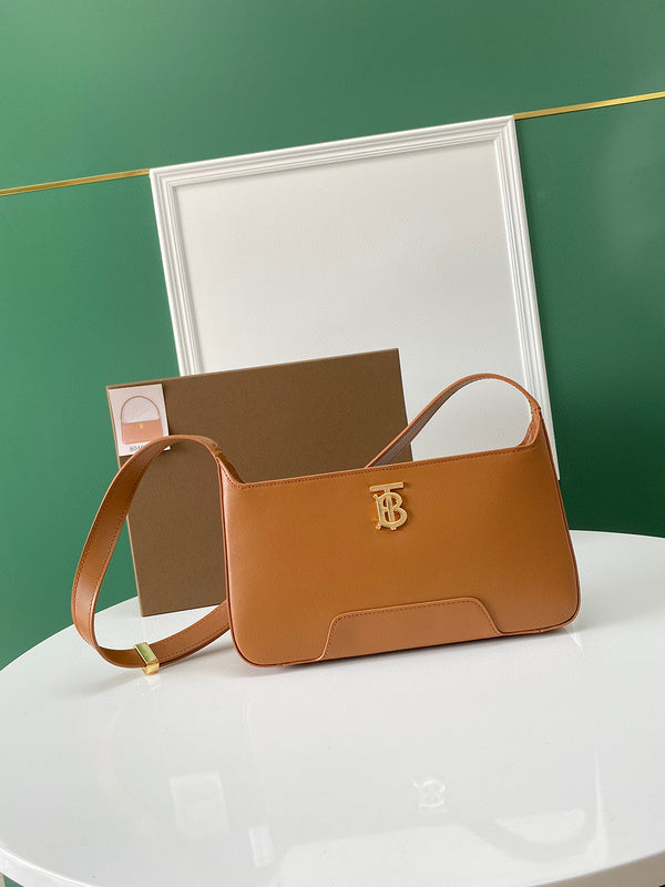 MC-Burberry-224