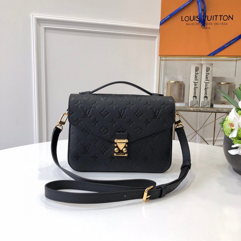 MC-LV-Bags-1536