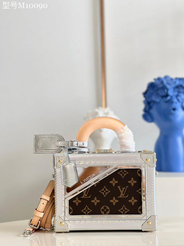 MC-LV-Bags-1558