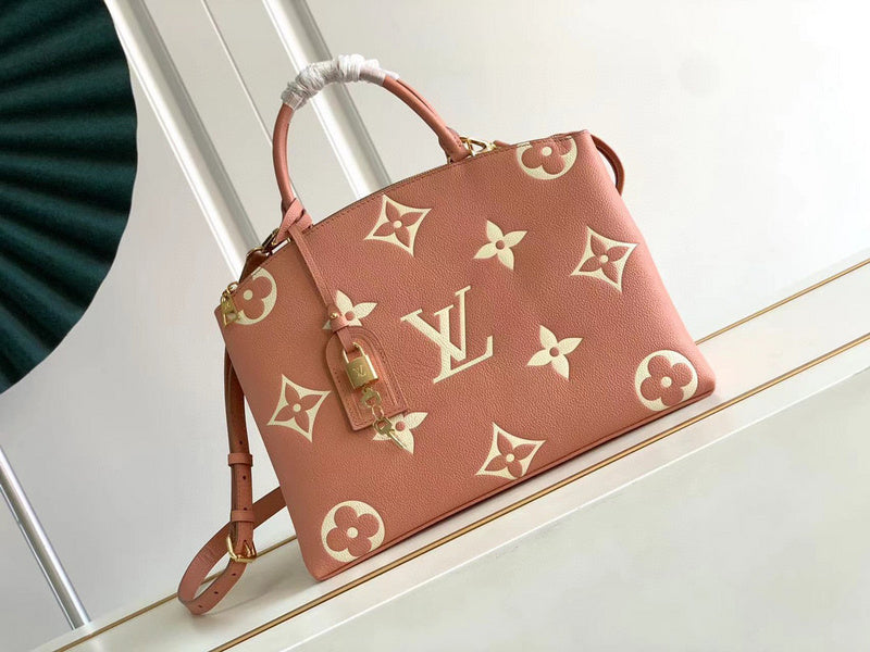 MC-LV-Bags-1567