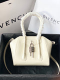 MC-GIVENCHY-201