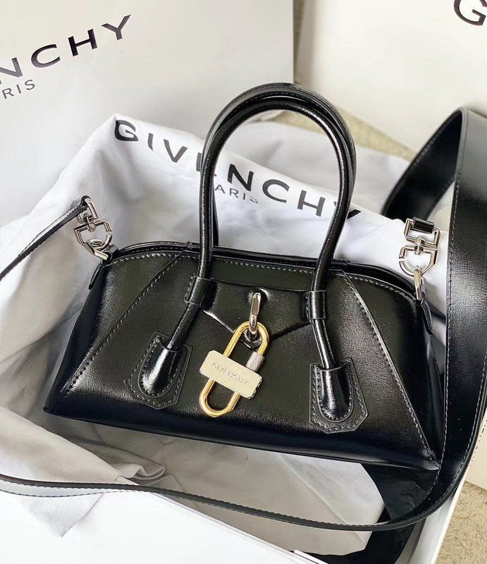 MC-GIVENCHY-202