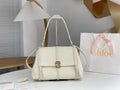 MC-Chloe-085