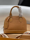 MC-LV-Bags-1586