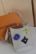 MC-LV-Bags-1609