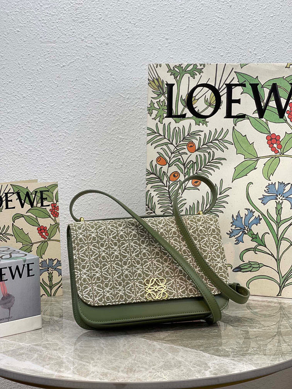 MC-Loewe-411