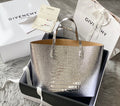 MC-GIVENCHY-206