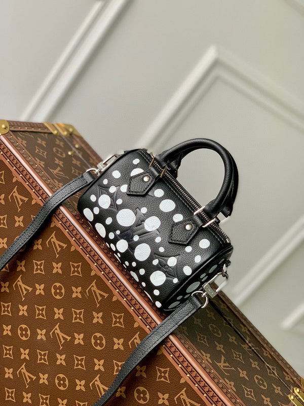 MC-LV-Bags-1620