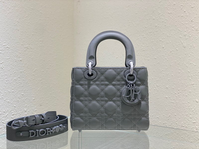 MC-Christian Dior-1528