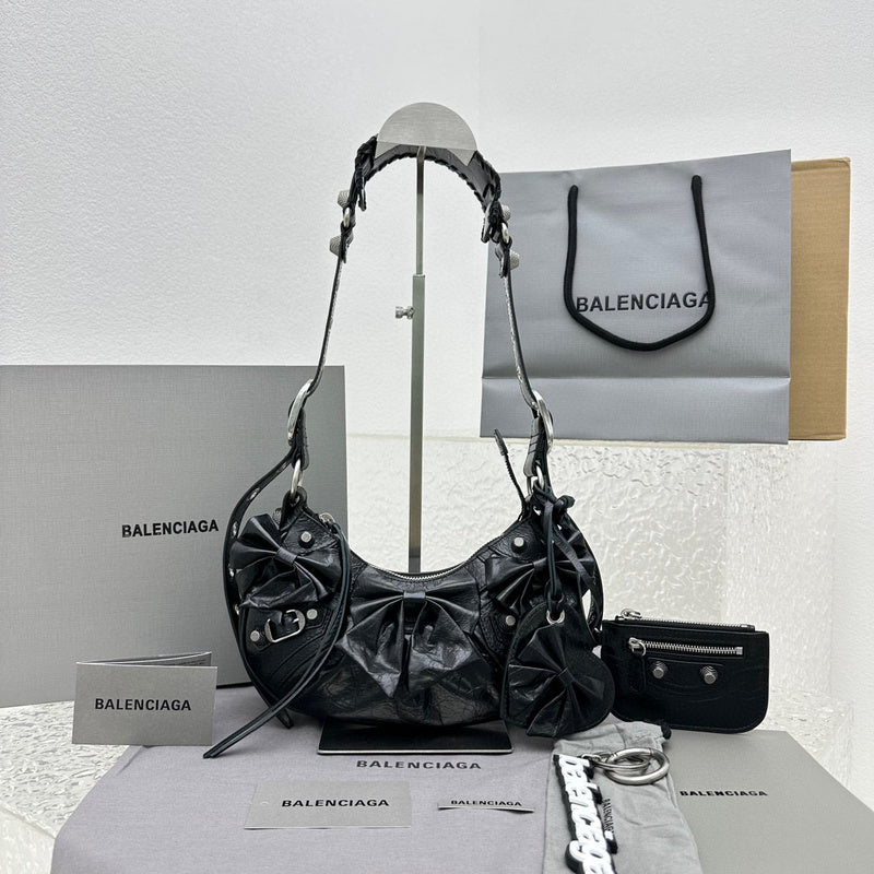 MC-Balenciaga-717