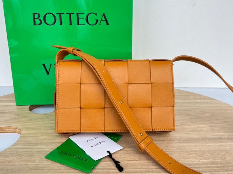 MC-Bottega Veneta-916