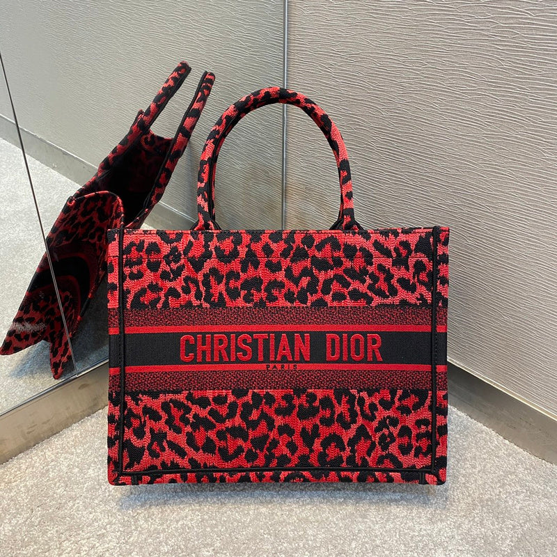 MC-Christian Dior-1550