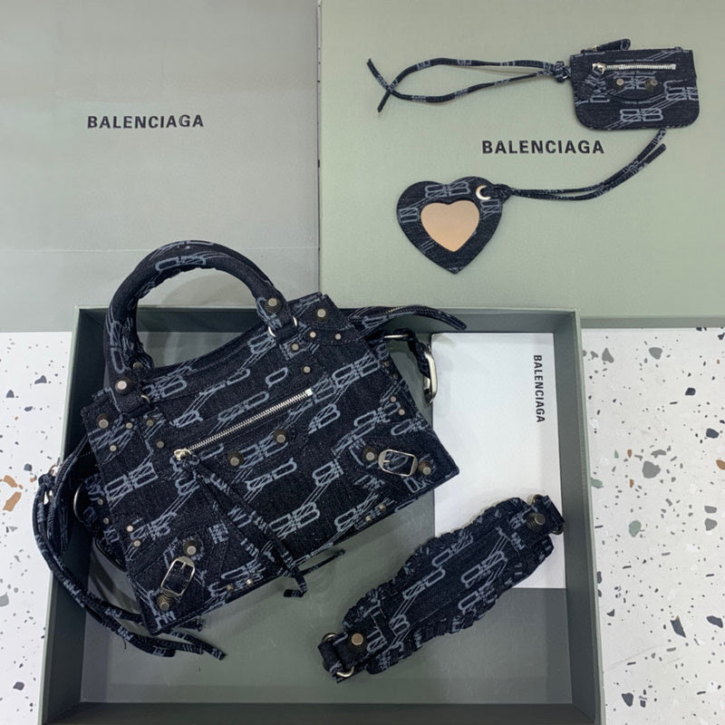MC-Balenciaga-726