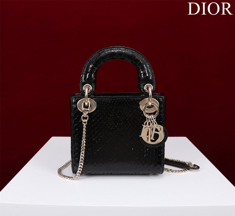 MC-Christian Dior-1557