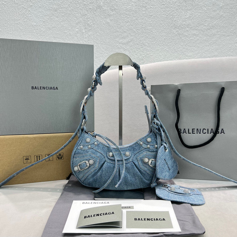 MC-Balenciaga-728