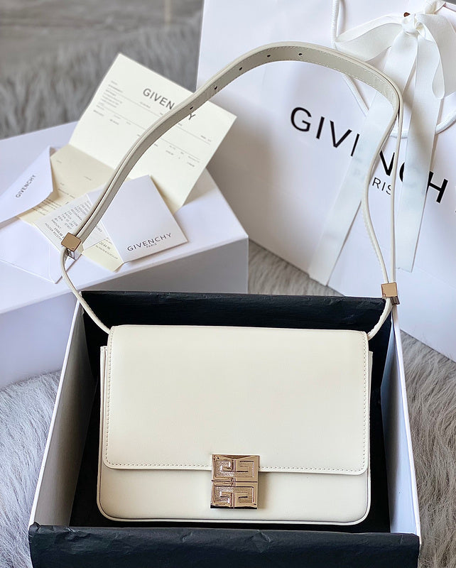 MC-GIVENCHY-222
