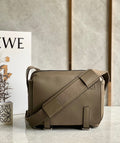 MC-Loewe-438