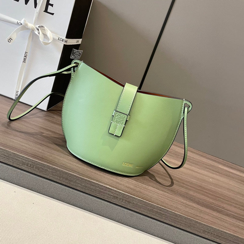 MC-Loewe-439
