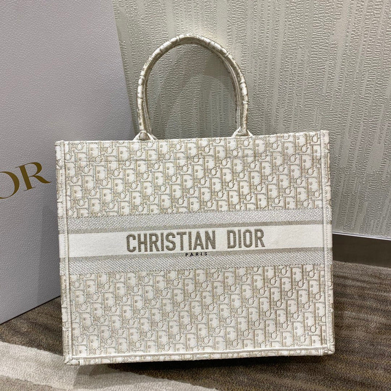 MC-Christian Dior-1594