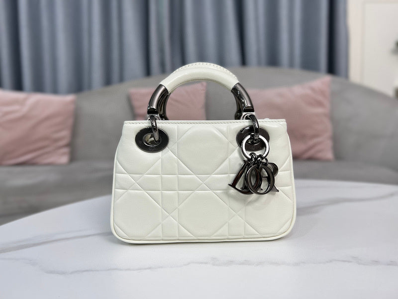 MC-Christian Dior-1609