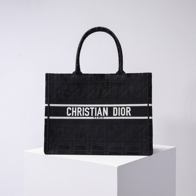 MC-Christian Dior-1618